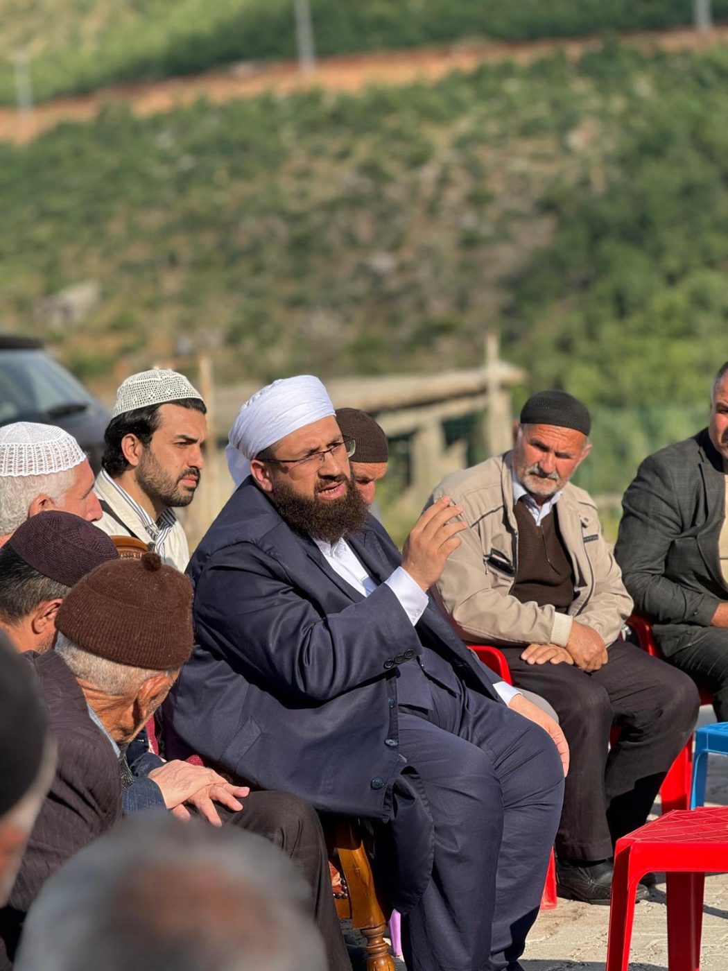 Şeyh Abdulğani Arinci'nin Siirt Günbuldu (Millo) köyünde köylülerle sohbeti
